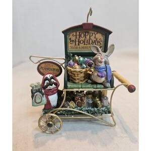 DISCOUNTED! NEW Hallmark 2007 "HOPPY Holidays Decor & More" Kringlewood Farms